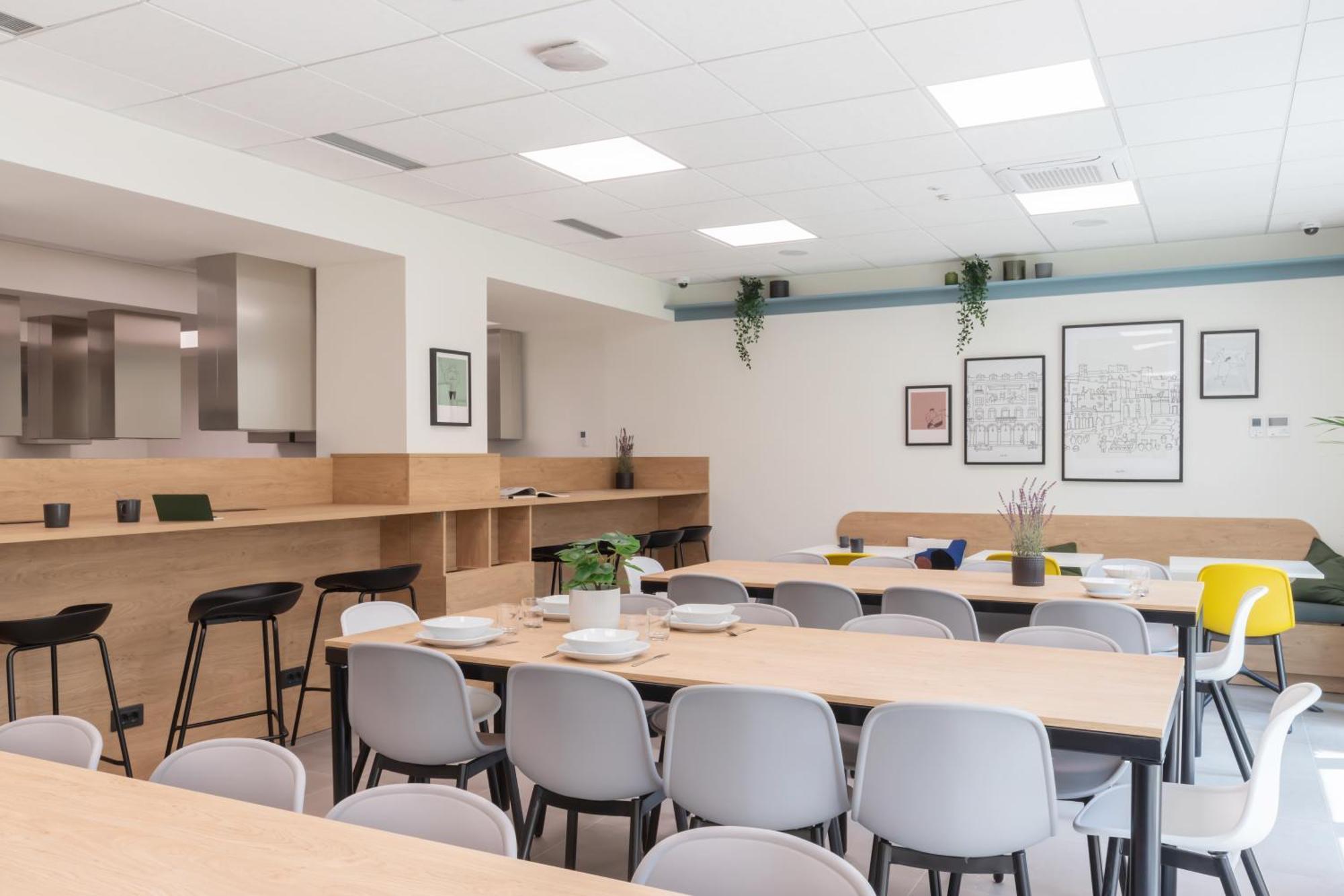 Well-Located Campus Rooms Near City Park Milan Bagian luar foto