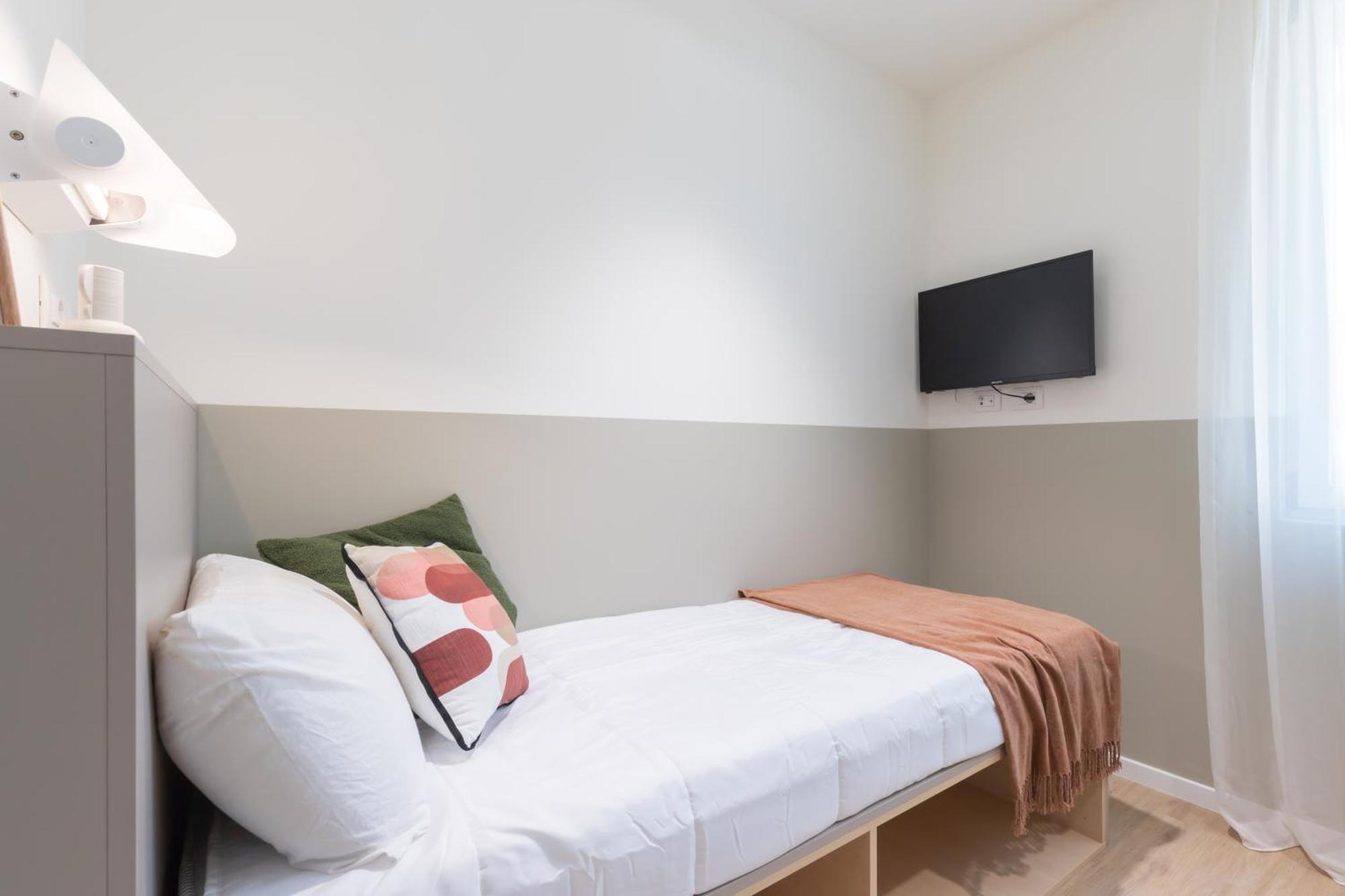 Well-Located Campus Rooms Near City Park Milan Bagian luar foto