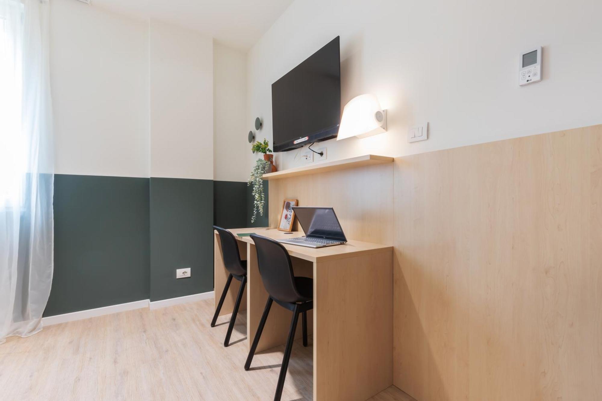 Well-Located Campus Rooms Near City Park Milan Bagian luar foto